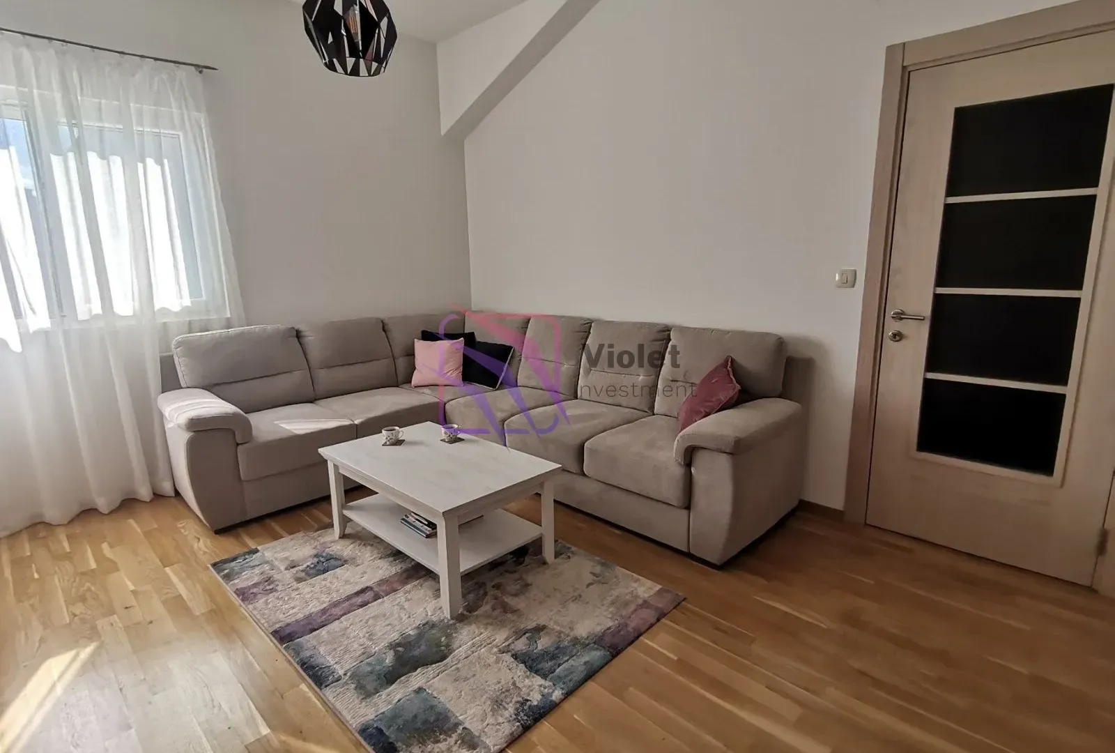 Izdavanje, jednosoban stan, 50m², Blok 9, Podgorica