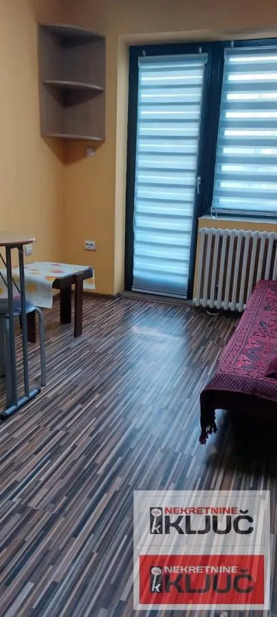 Izdavanje, garsonjera, 20m², Centar, Novi Sad