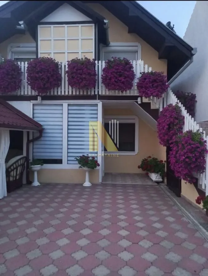 Prodaja, kuća, 150m², Gat, Subotica