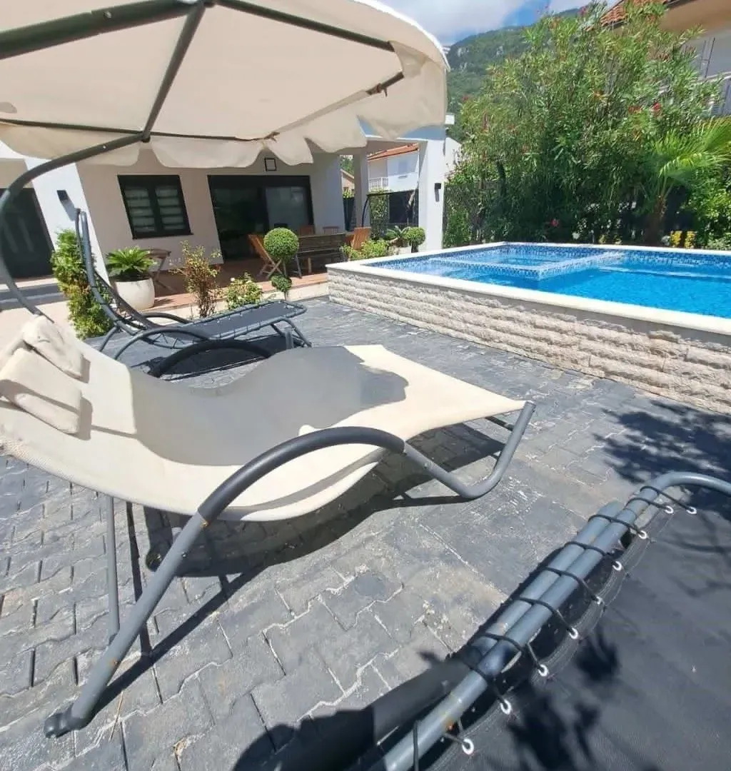 Sale, house, 296m², Lastva Grbaljska, Kotor