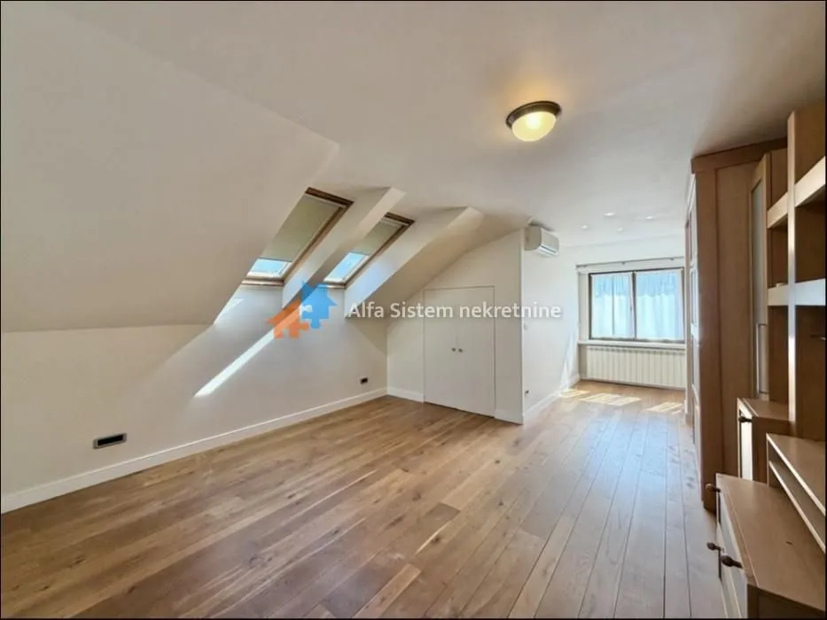 Rent, house, 300m², Čukarica, Beograd