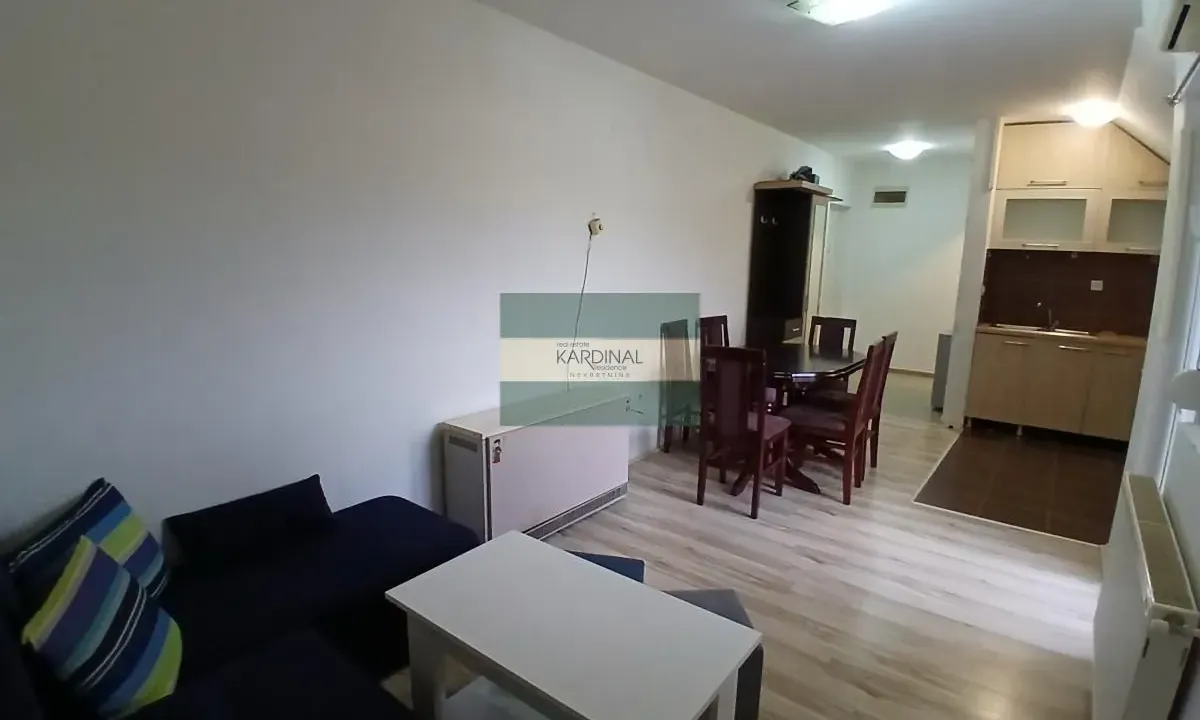 Izdavanje, jednosoban stan, 37m², Levač, Jagodina