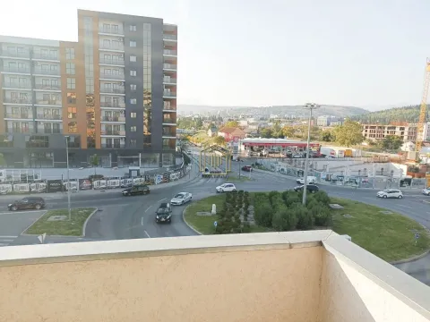 Prodaja, dvosoban stan, 96m², Stari Aerodrom, Podgorica - image 2