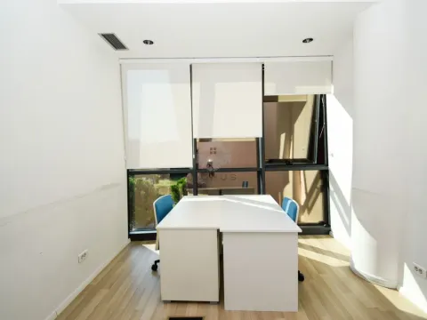 Izdavanje, poslovni prostor, 193m², Podgorica, Crna Gora - image 12