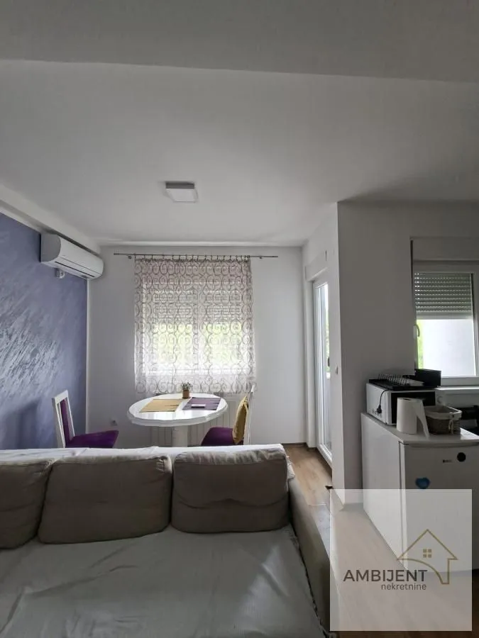 Izdavanje, dvosoban stan, 45m², Altina, Beograd