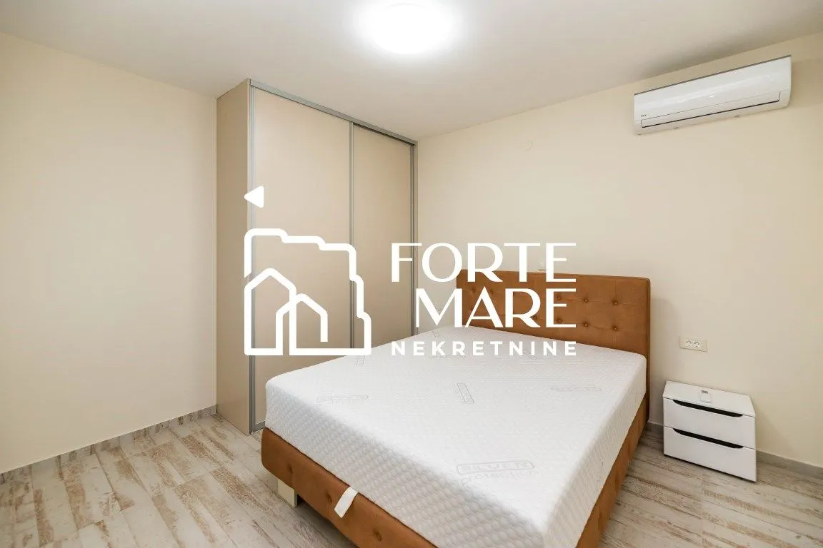 Prodaja, kuća, 220m², Zelenika, Herceg Novi