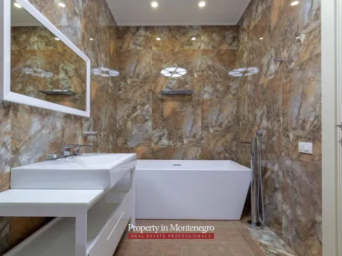 Sale, house, 831m², Bečići, Budva - image 45