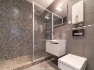 Izdavanje, trosoban stan, 140m², Preko Morače, Podgorica - image 13