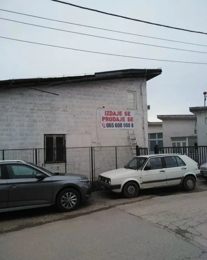 Prodaja, poslovni prostor, 1500m², Žiča, Kraljevo