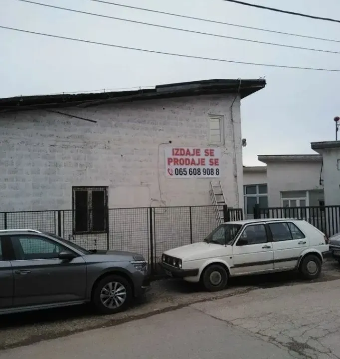 Prodaja, poslovni prostor, 1500m², Žiča, Kraljevo