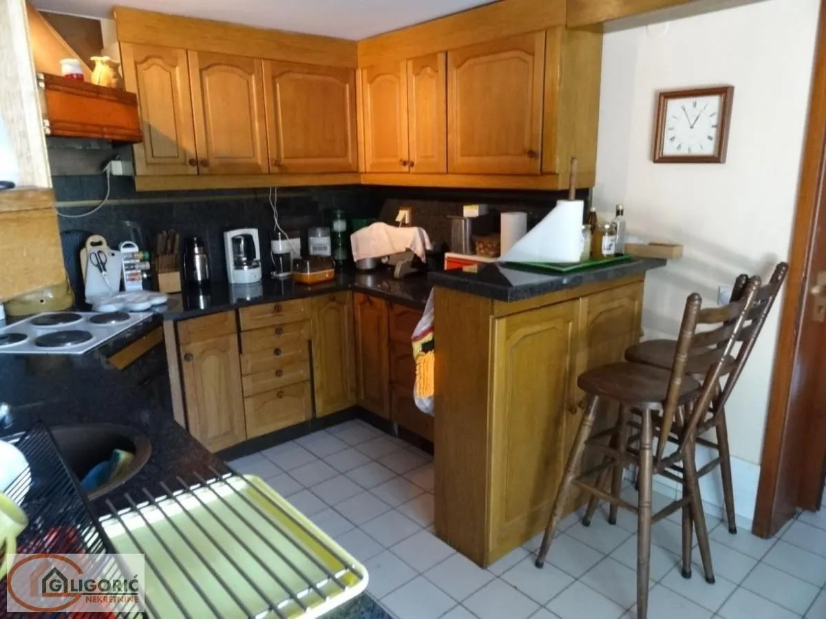 Prodaja, kuća, 360m², Kaludjerica, Grocka