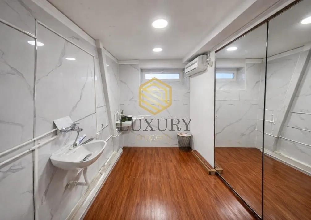 Rent, office space, 15m², Centar, Podgorica