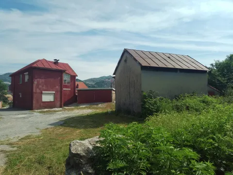 Kuća in Centar