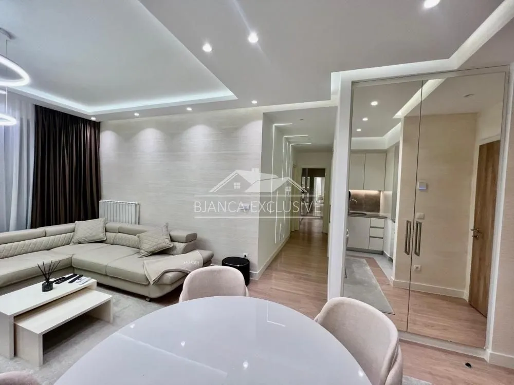 Sale, three bedroom apartment, 88m², Savski Venac, Beograd