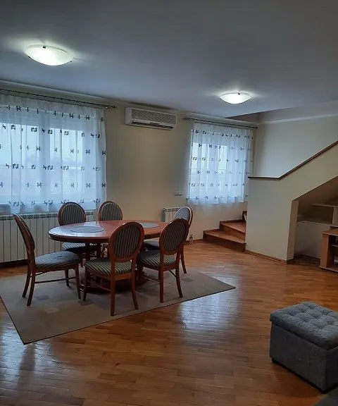 Sale, three bedroom apartment, 109m², Stari Grad, Beograd