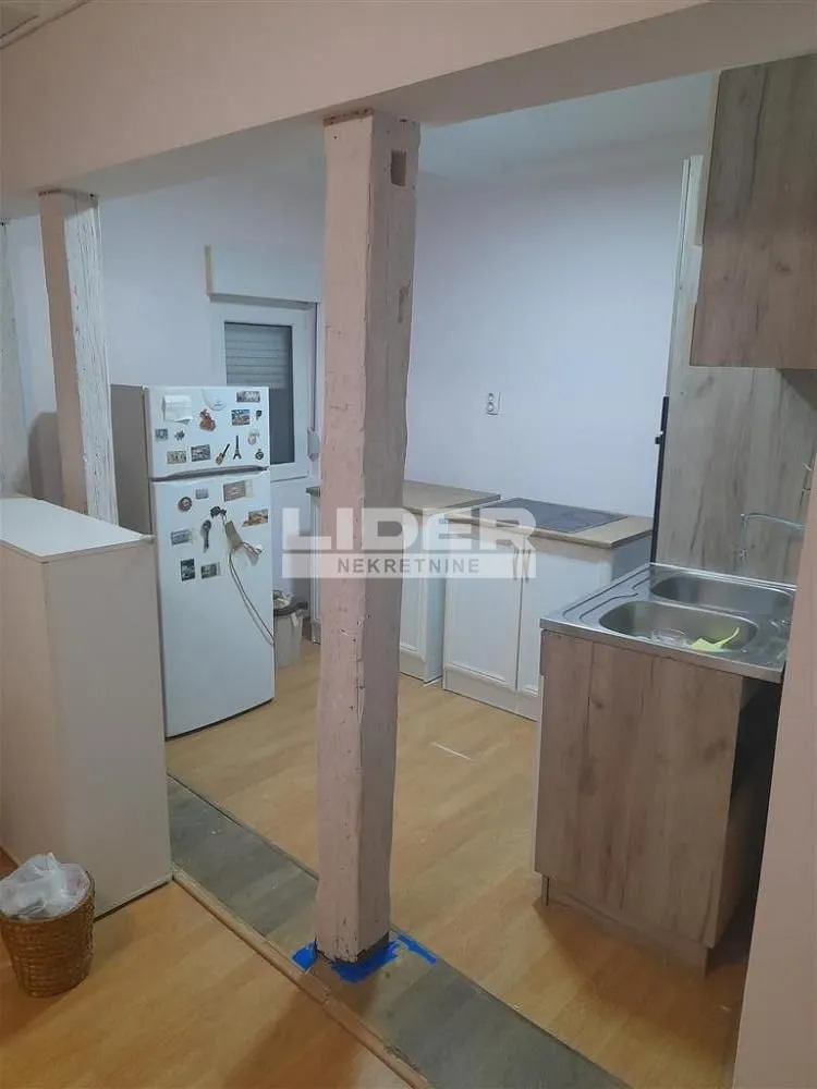 Sale, two bedroom apartment, 37m², Đeram Pijaca, Beograd