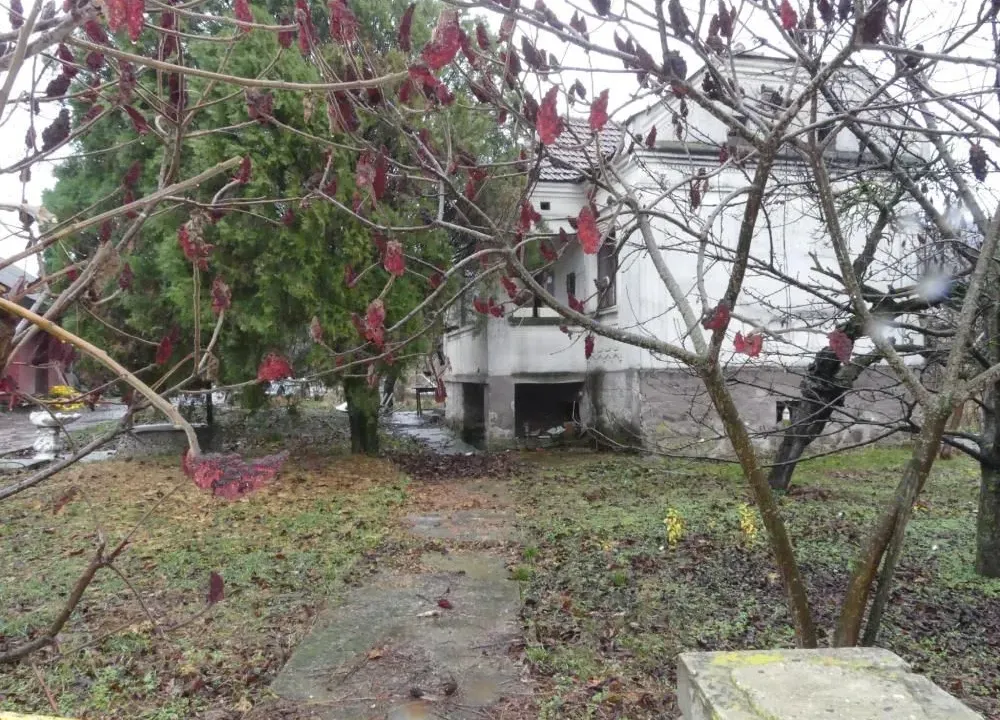 Prodaja, kuća, 400m², Majur, Jagodina