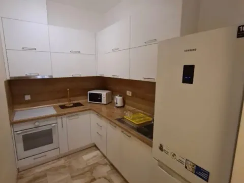 Izdavanje, jednosoban stan, 57m², Centar, Budva - image 5