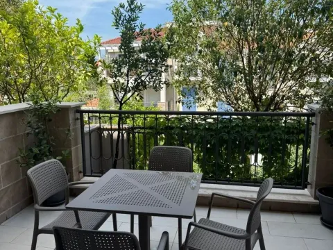Rent, one bedroom apartment, 60m², Luštica Bay, Tivat - image 7