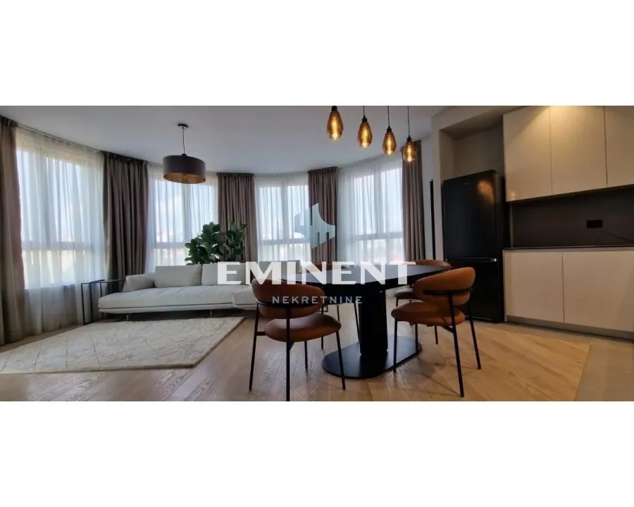 Prodaja, trosoban stan, 90m², Savski Venac, Beograd