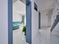 Sale, four bedroom apartment, 200m², Centar, Bar - image 8