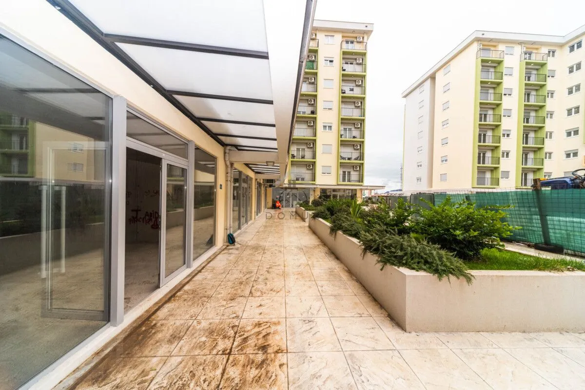 Sale, office space, 94m², Pobrežje, Podgorica