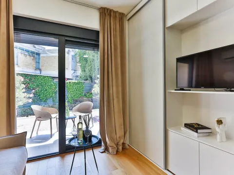 Prodaja, garsonjera, 29m², Centar, Budva - image 3