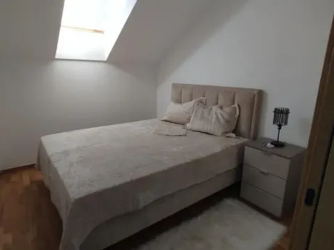 Rent, two bedroom apartment, 58m², Novi Sad, Srbija - image 7