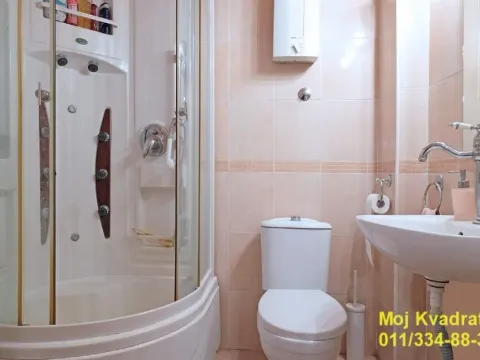 Prodaja, kuća, 170m², Zemun Centar, Zemun Sve Podlokacije - image 18