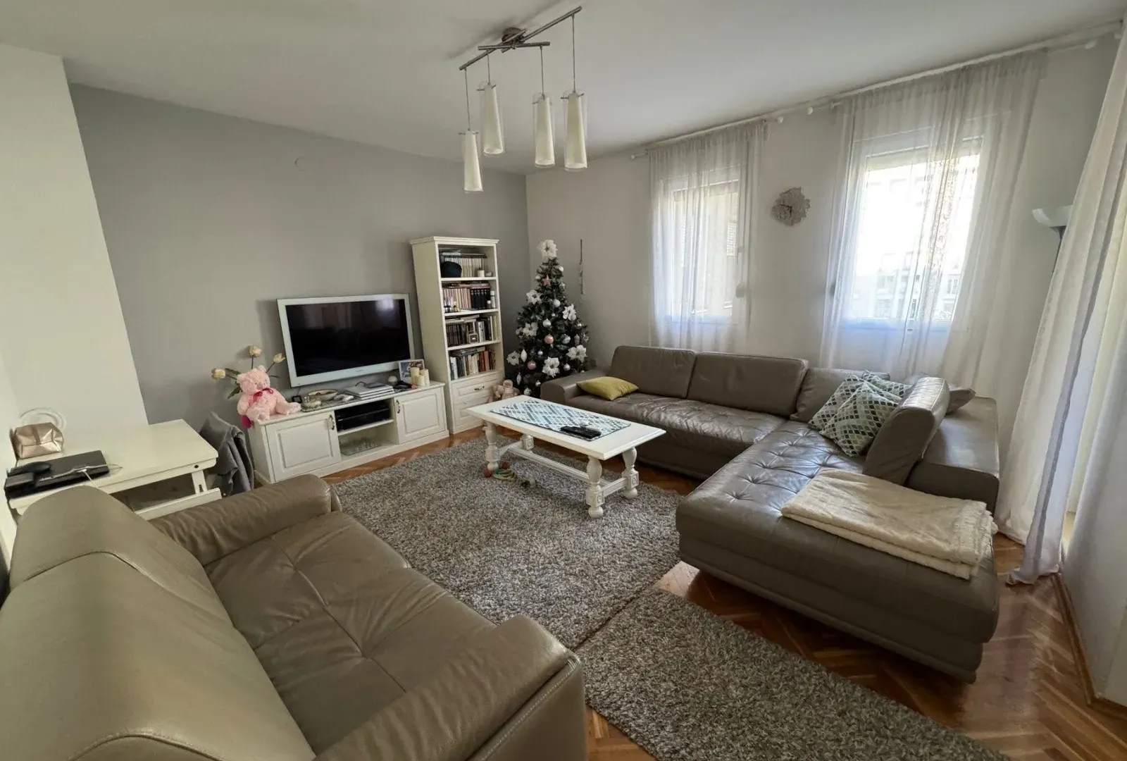 Prodaja, trosoban stan, 87m², Blok 6, Podgorica