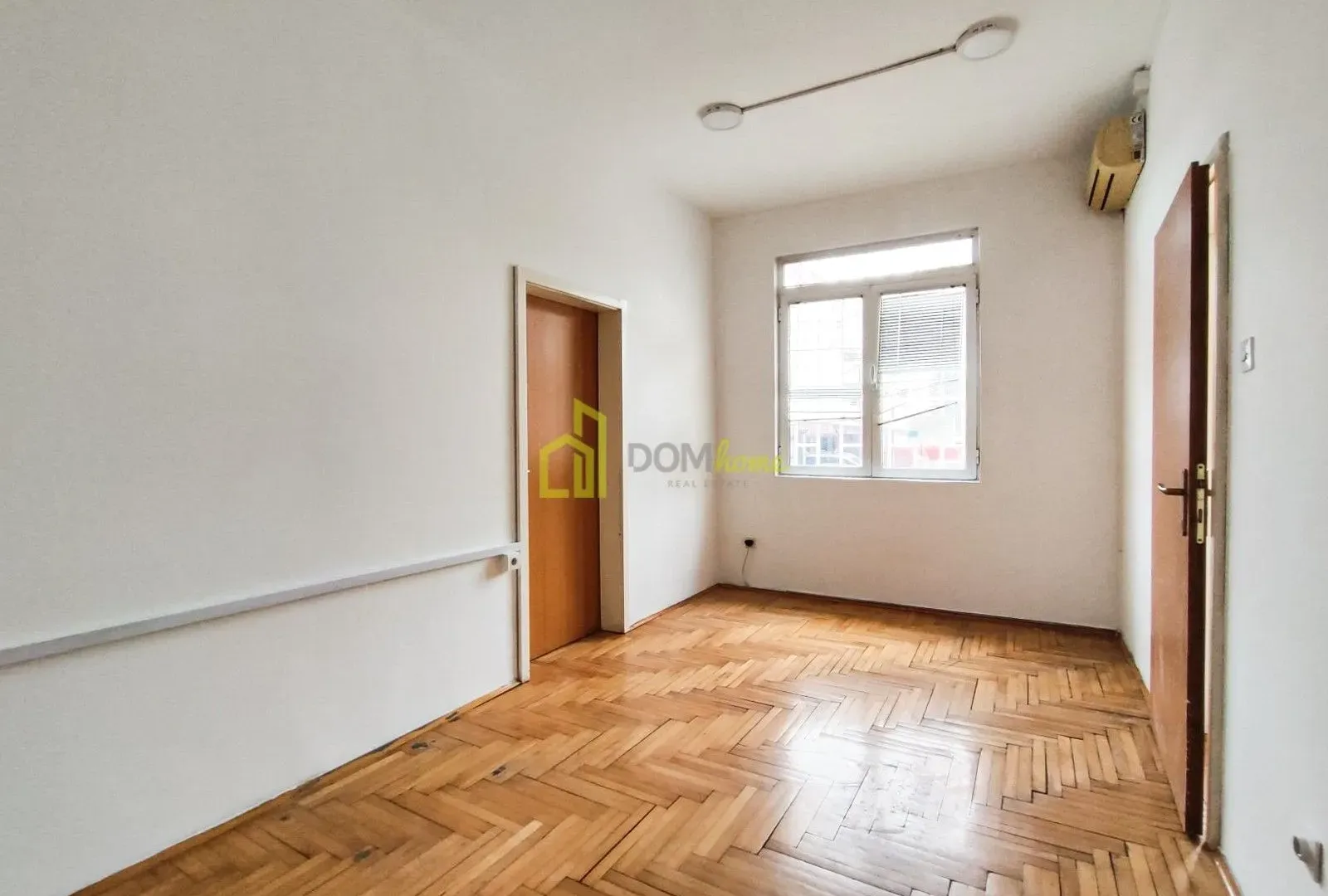Rent, office space, 143m², Centar, Podgorica
