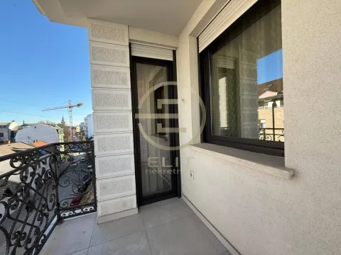 Izdavanje, stan, 116m², Socijalno, Novi Sad Sve Podlokacije - image 36