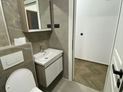 Rent, one bedroom apartment, 50m², Šušanj, Bar - image 4