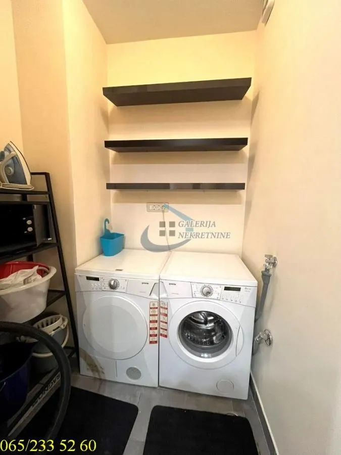 Sale, three bedroom apartment, 106m², Novi Beograd Blok 67, Novi Beograd Sve Podlokacije