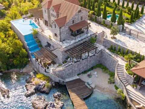 Prodaja, plac, 1506m², Tivat, Crna Gora - image 1