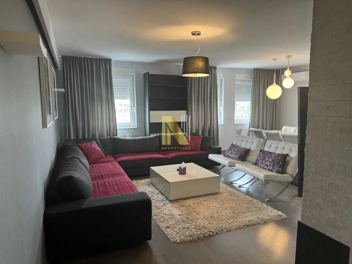 Izdavanje, četvorosoban stan, 114m², Nova Detelinara, Novi Sad Sve Podlokacije