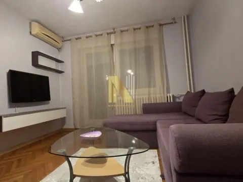 Rent, one bedroom apartment, 42m², Bulevar Oslobodjenja, Novi Sad Sve Podlokacije - image 1