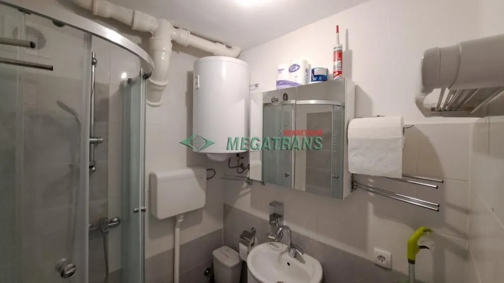 Izdavanje, dvosoban stan, 42m², Liman 2, Novi Sad Sve Podlokacije