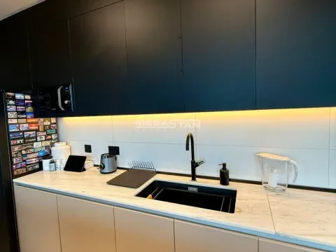 Prodaja, četvorosoban stan, 112m², Savski Venac, Beograd - image 8