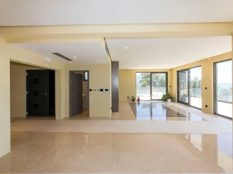 Prodaja, kuća, 438m², Budva, Crna Gora - image 11