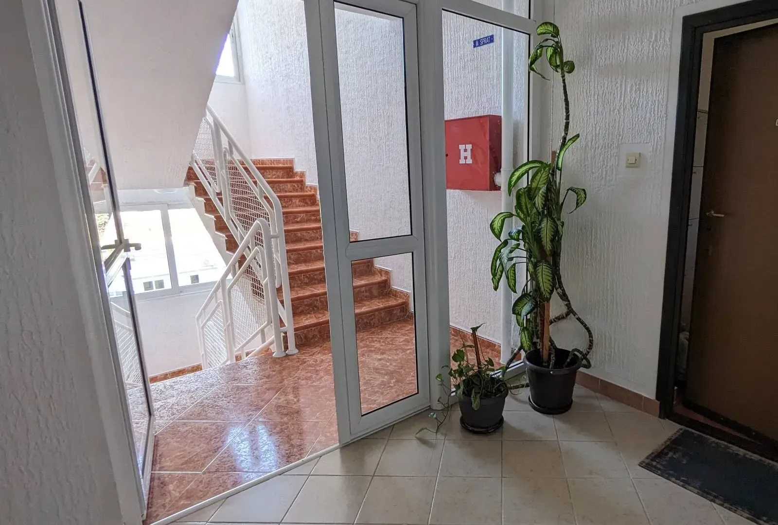 Sale, apartment, 79m², Bar, Crna Gora