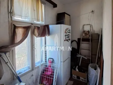 Prodaja, trosoban stan, 74m², Kalenić Pijaca, Vračar Sve Podlokacije - image 9