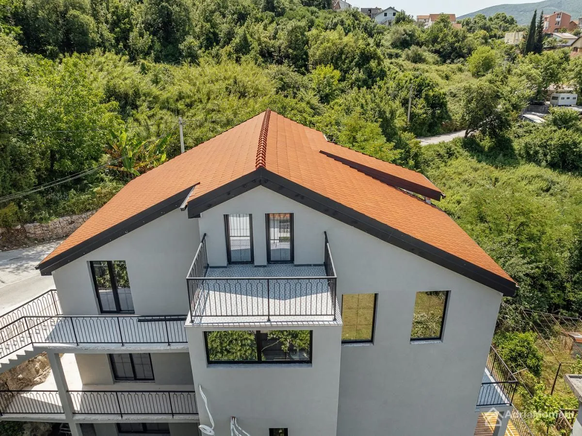 Prodaja, dvosoban stan, 103m², Herceg Novi, Crna Gora