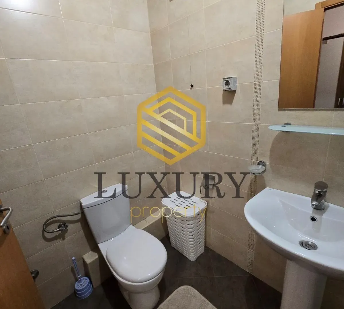 Izdavanje, jednosoban stan, 42m², Stari Aerodrom, Podgorica