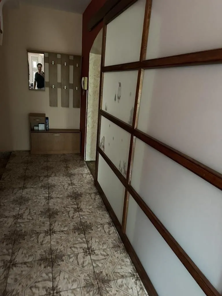 Rent, house, 220m², Donja Gorica, Podgorica