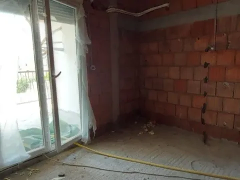 Prodaja, dvosoban stan, 70m², Zagorič, Podgorica - image 8