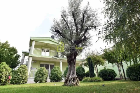 Rent, house, 175m², Podgorica, Crna Gora - image 7