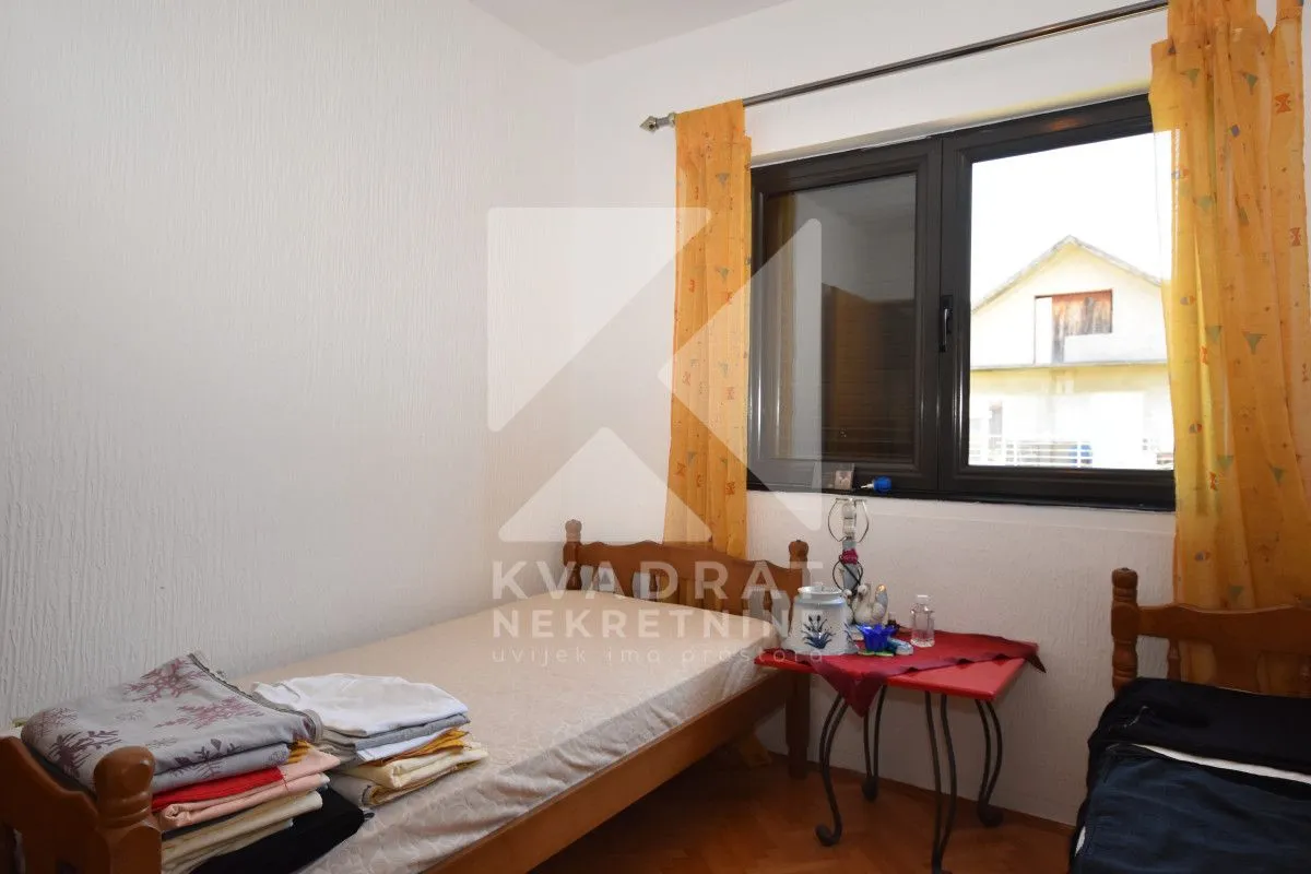 Prodaja, kuća, 320m², Murtovina, Podgorica