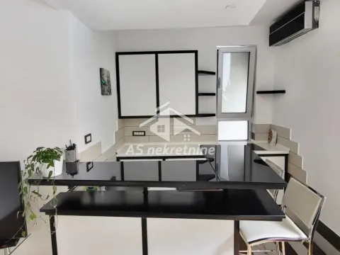 Rent, two bedroom apartment, 45m², Stari Grad, Beograd - image 5
