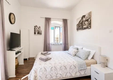 Prodaja, jednosoban stan, 42m², Stari Grad Kotor, Kotor - image 5